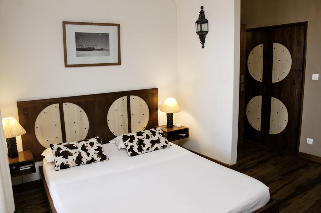 Hotel Restaurant Le Combava Antananarivo Zimmer foto